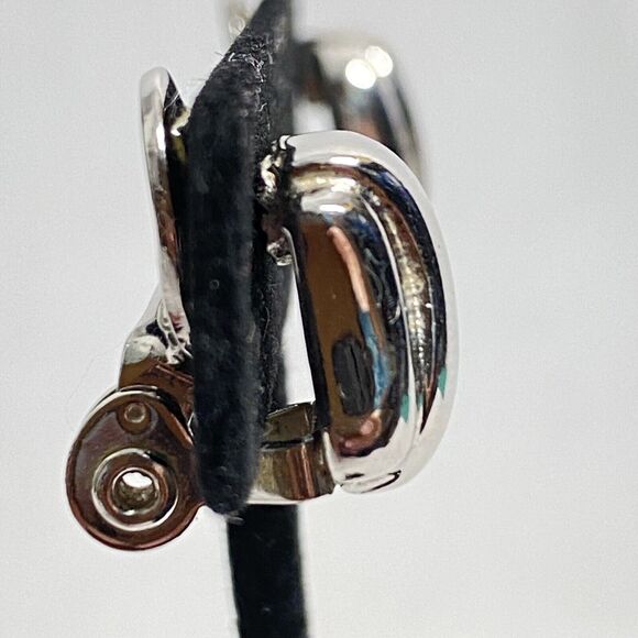 Monet Tiny Earrings Silvertone Art Deco Stud Clip Ons - Picture 2 of 9